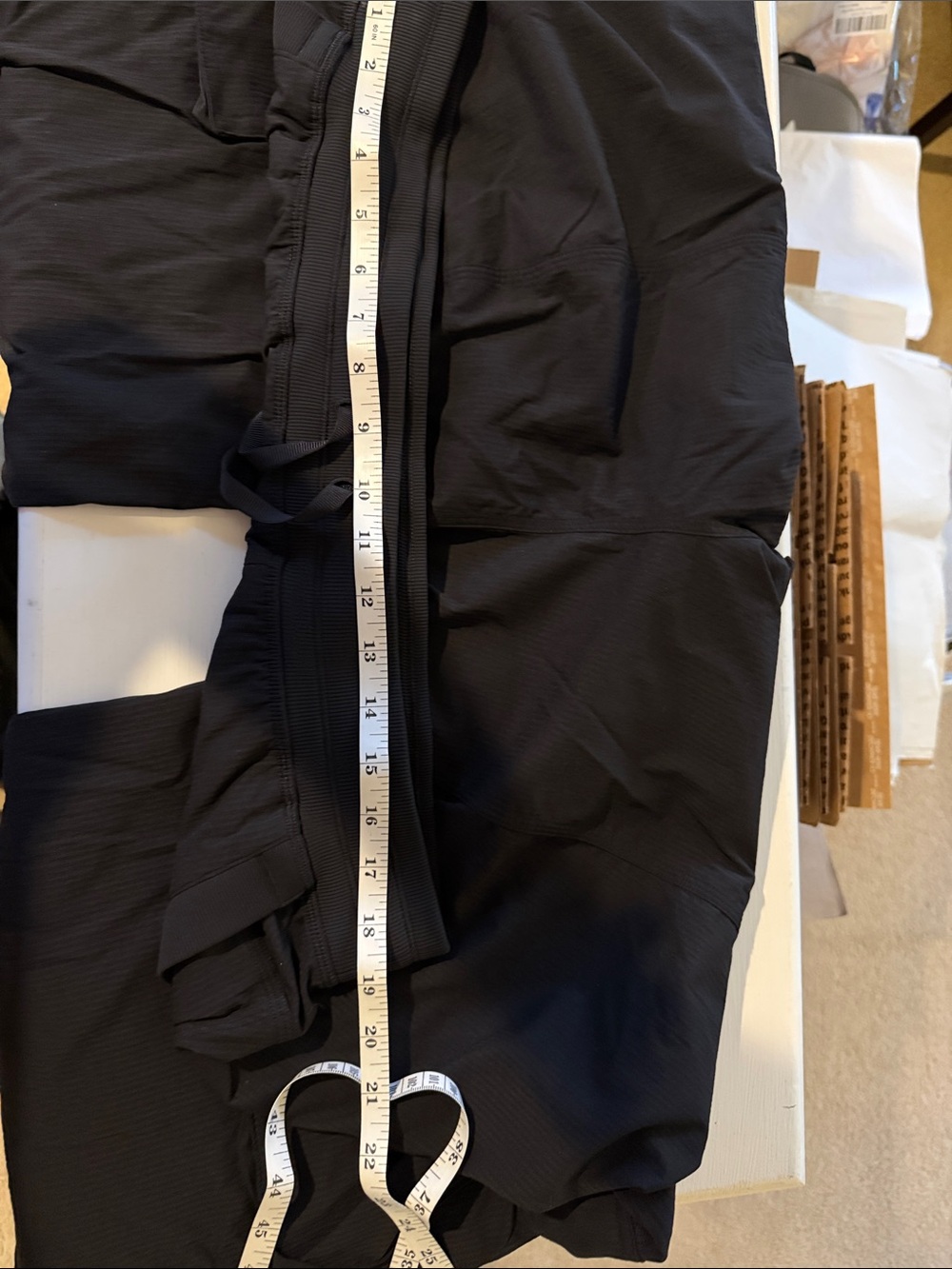 Lululemon Black Dance Studio Cargo Pants Relaxed Fit Size XL - Picture 7 of 8